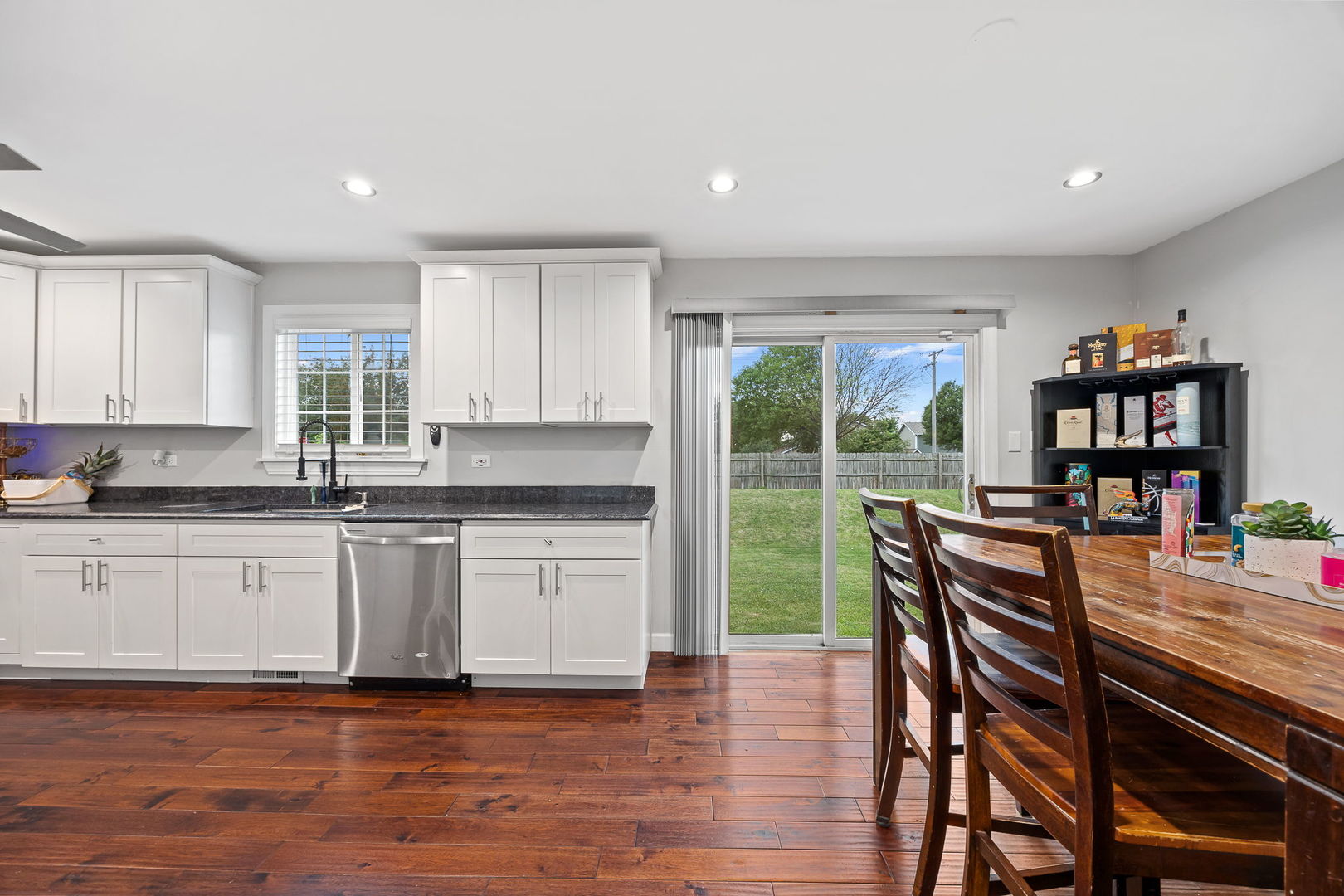 1303 Idabright Drive Property Photo 8