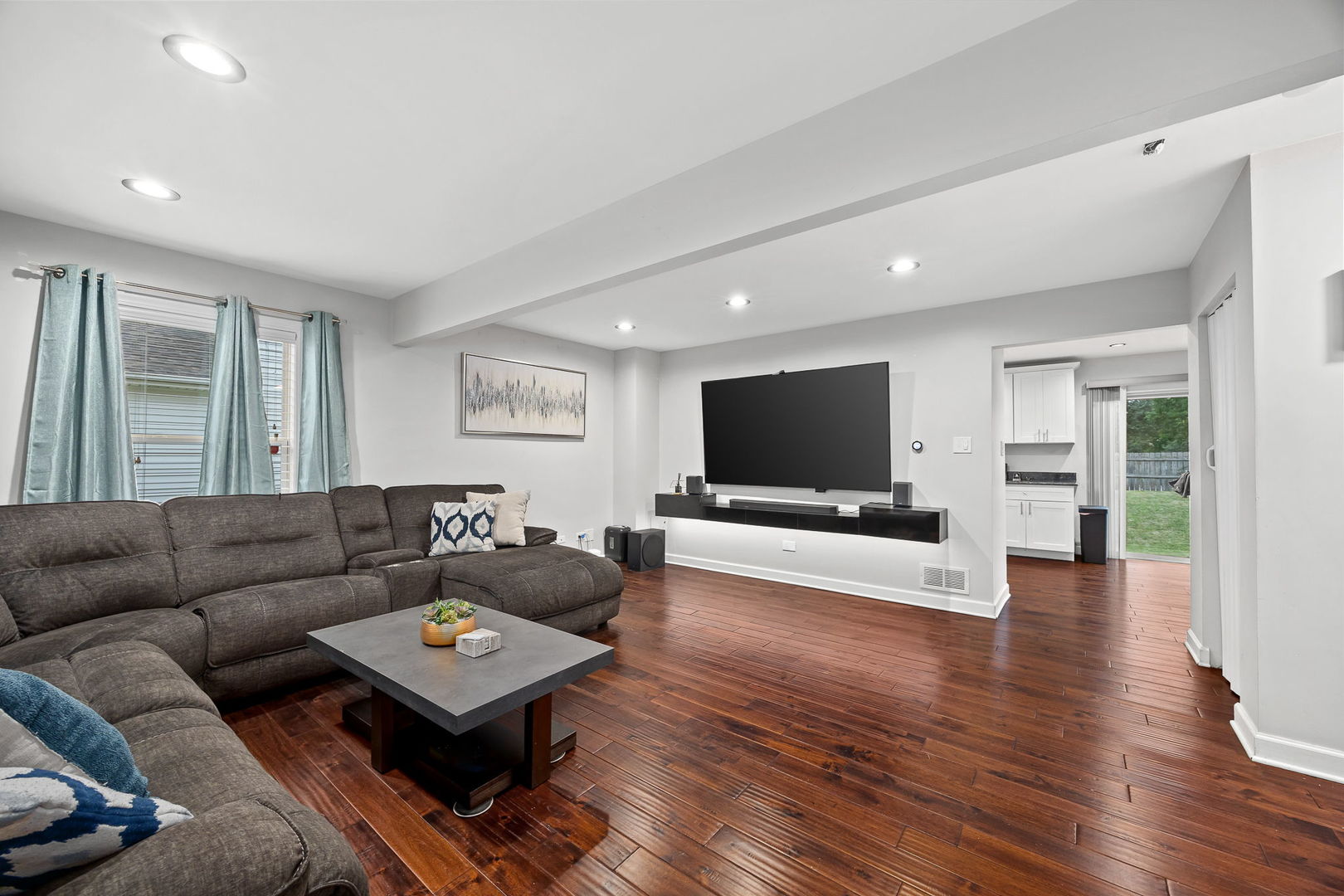 1303 Idabright Drive Property Photo 10