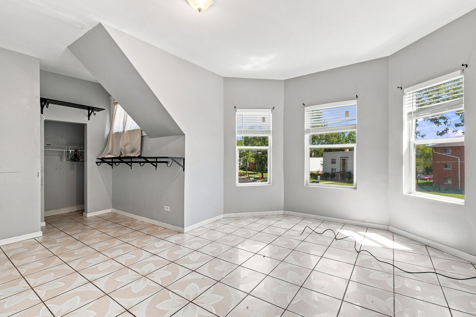2134 Grove Avenue Property Photo 21