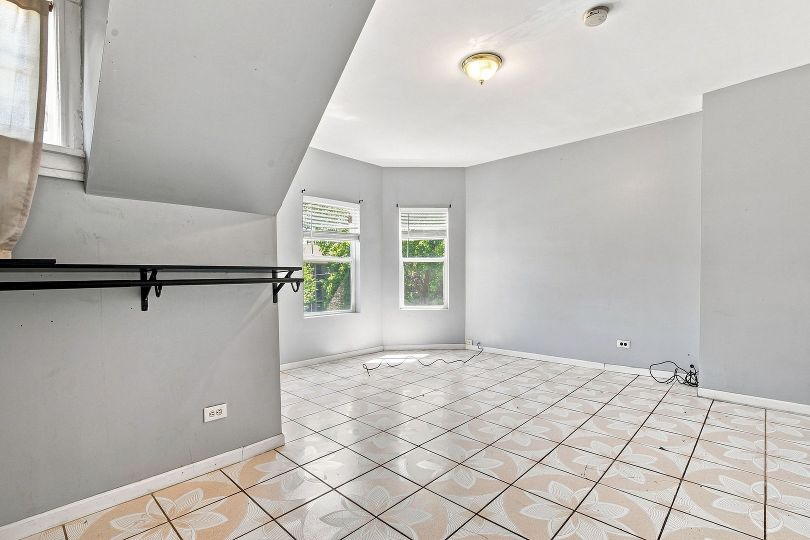 2134 Grove Avenue Property Photo 22