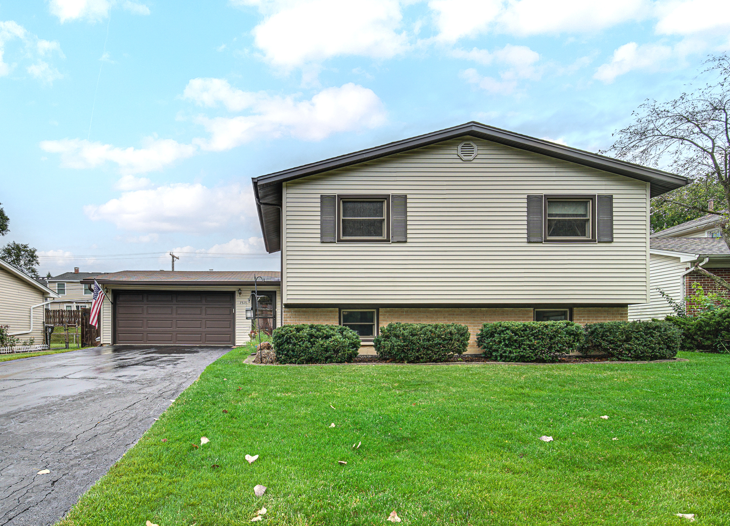 7515 Northway Drive Property Photo 1