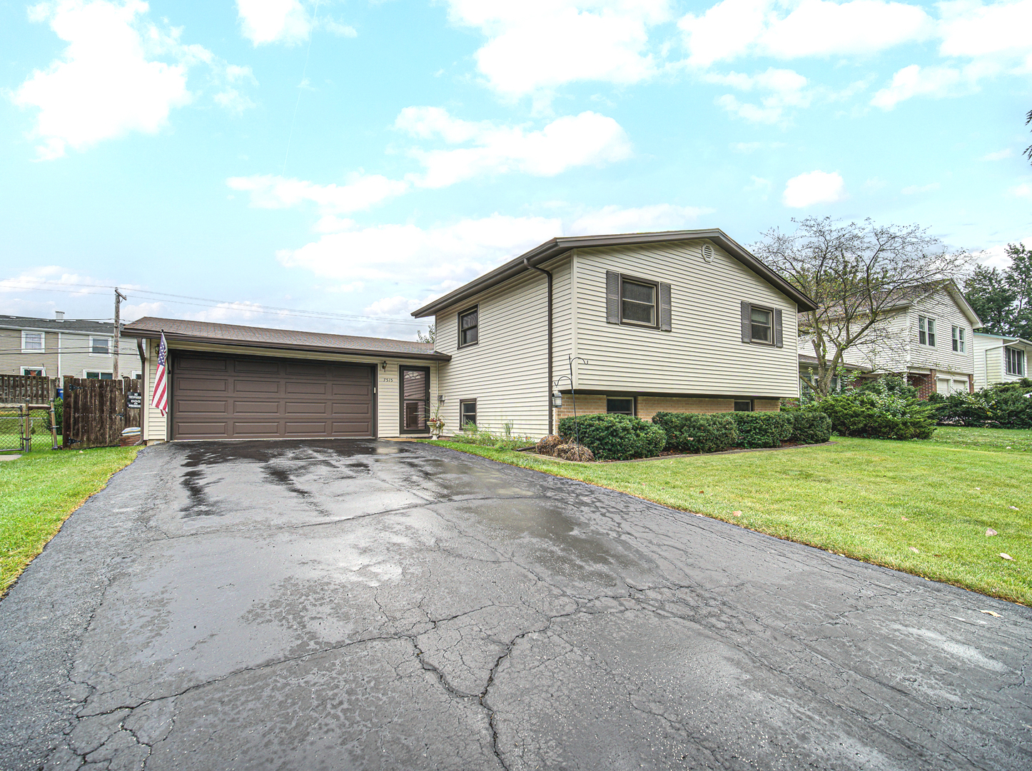 7515 Northway Drive Property Photo 2