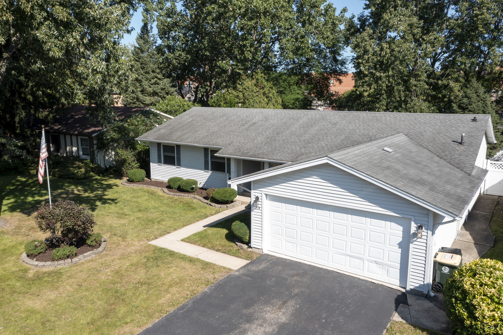 574 Bristol Lane Property Photo 24