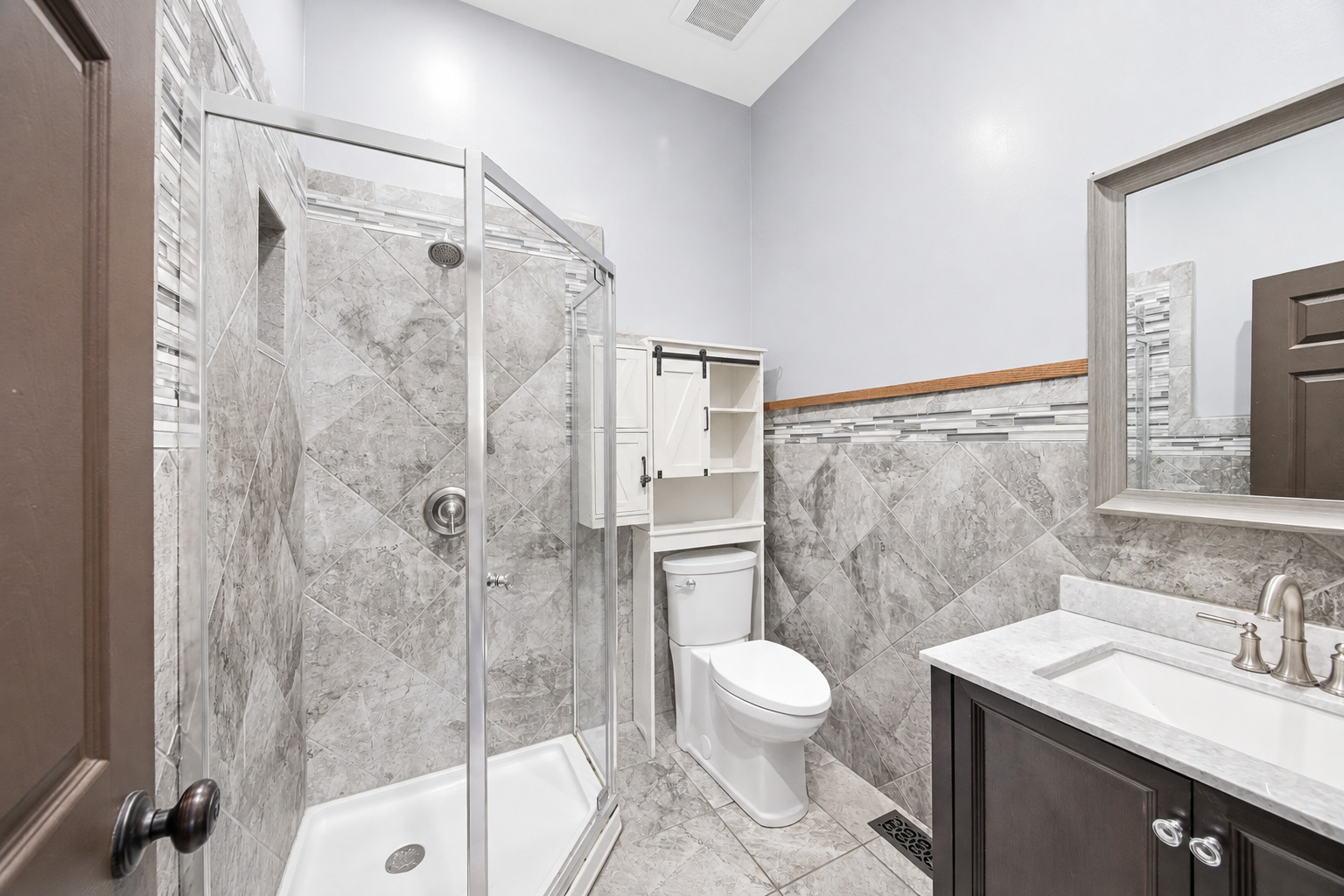 7419 S Western Avenue Property Photo 16