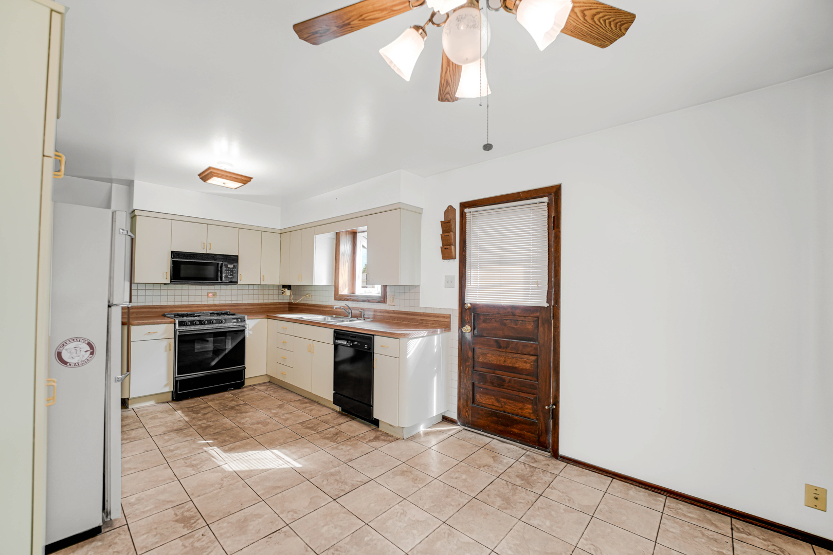5448 139th Street Property Photo 8