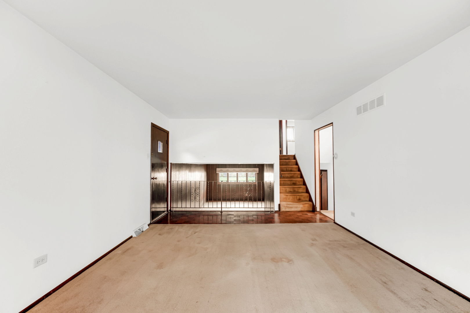 5448 139th Street Property Photo 11