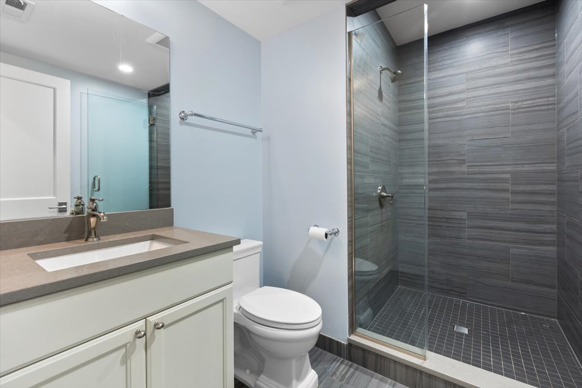 3619 N Hermitage Avenue Property Photo 40