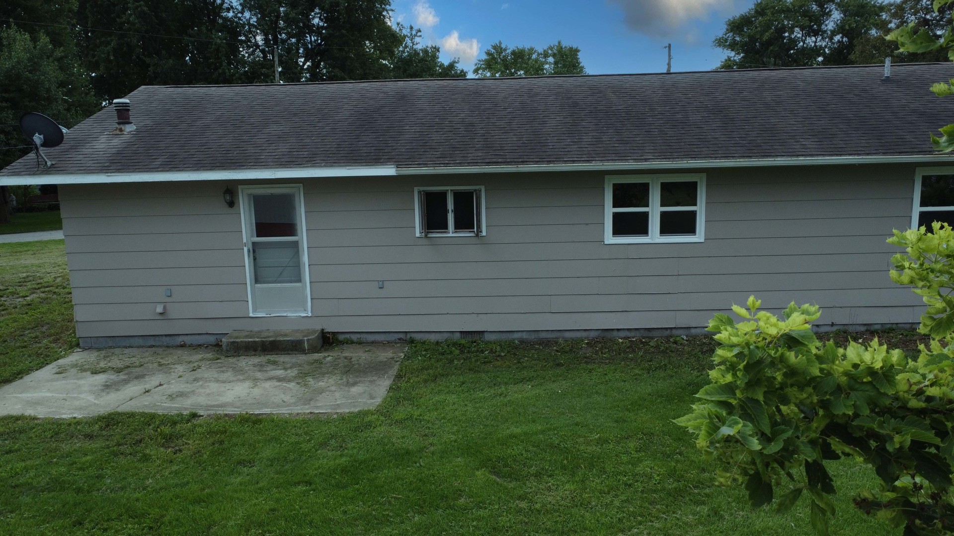 202 N Madison Street Property Photo 5