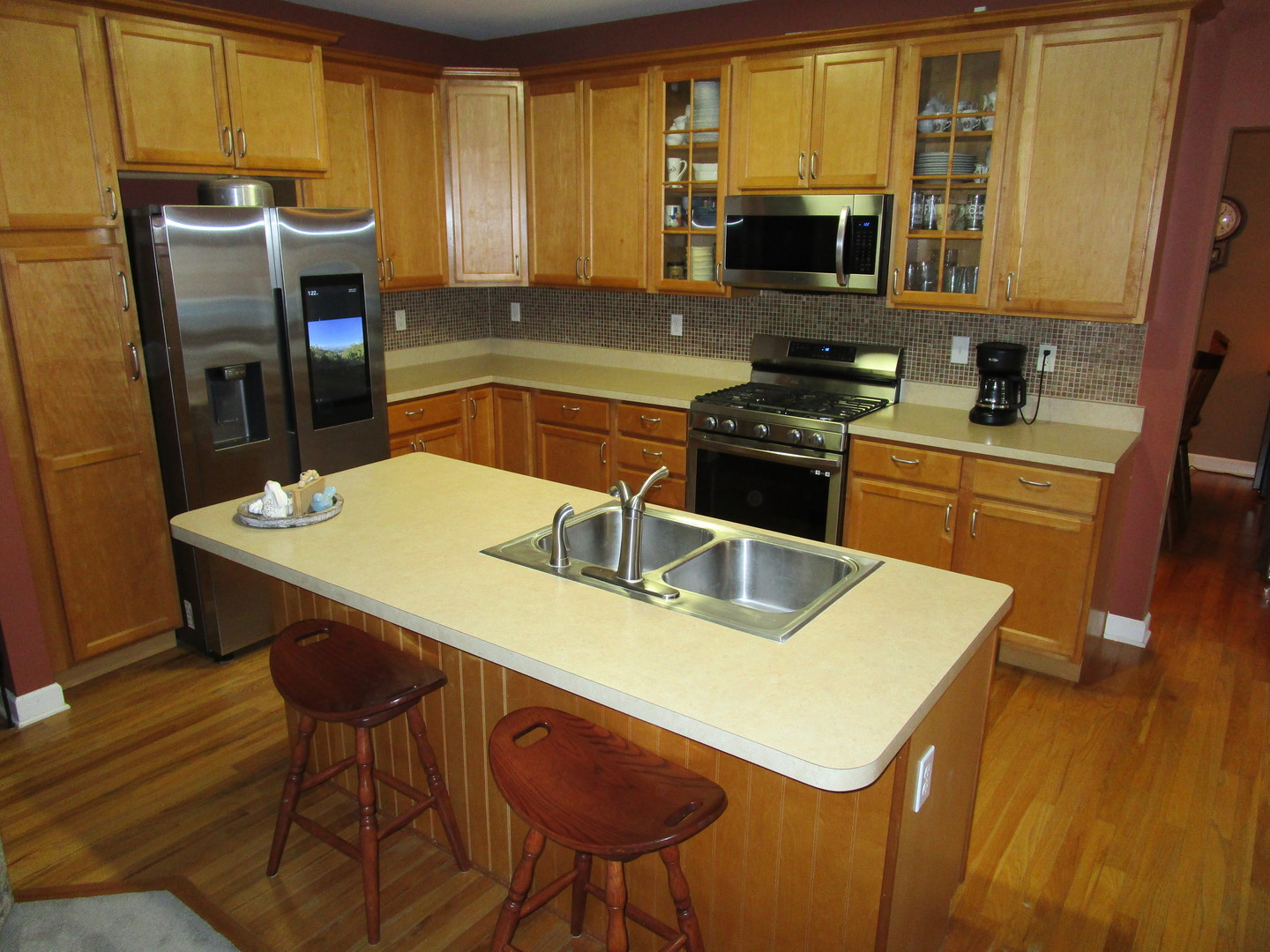 1716 Kingtree Drive Property Photo 4