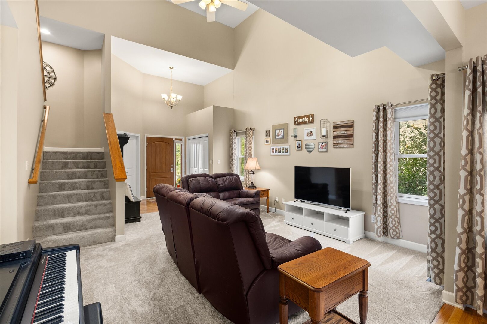 1716 Kingtree Drive Property Photo 8