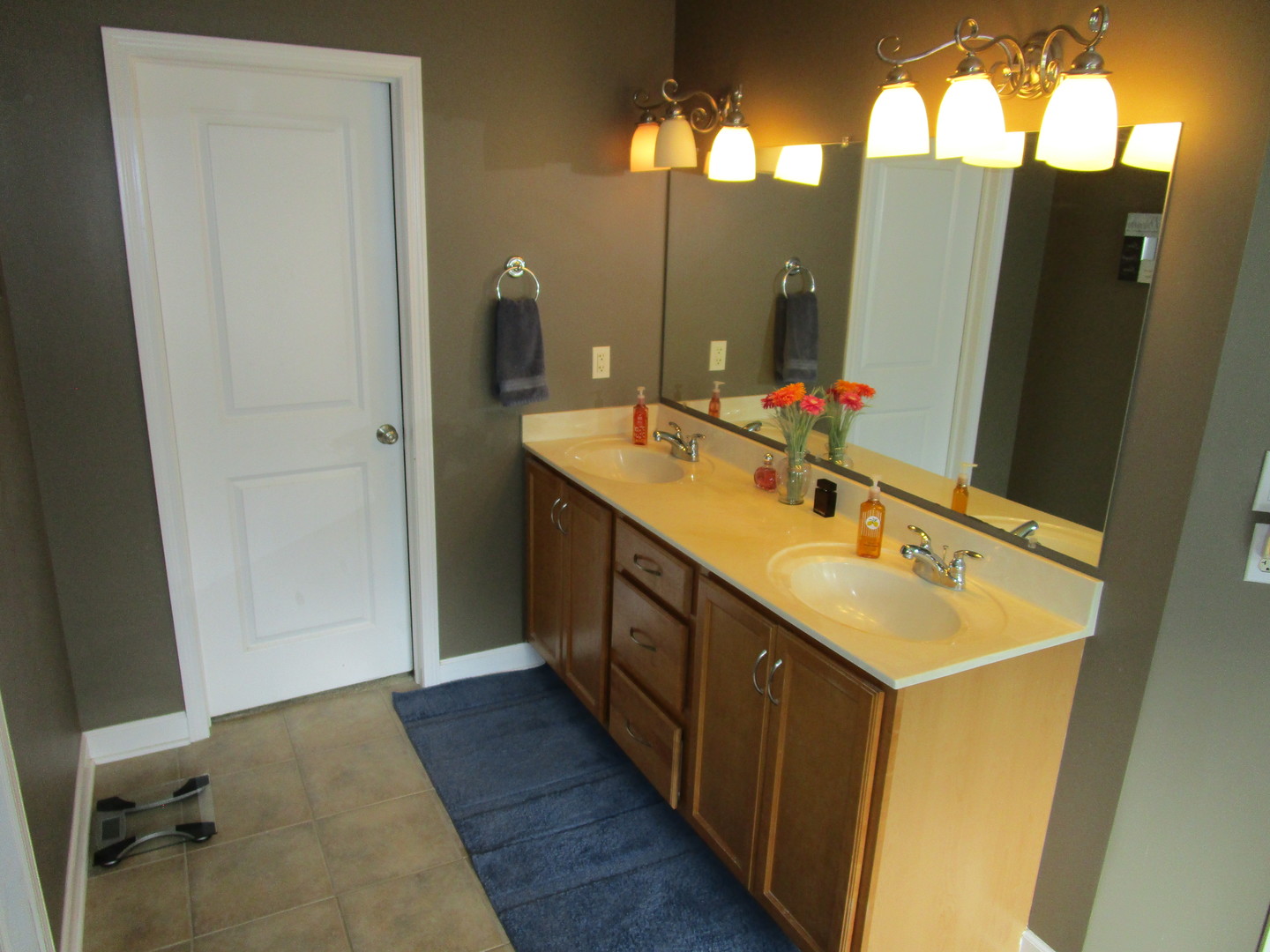 1716 Kingtree Drive Property Photo 12
