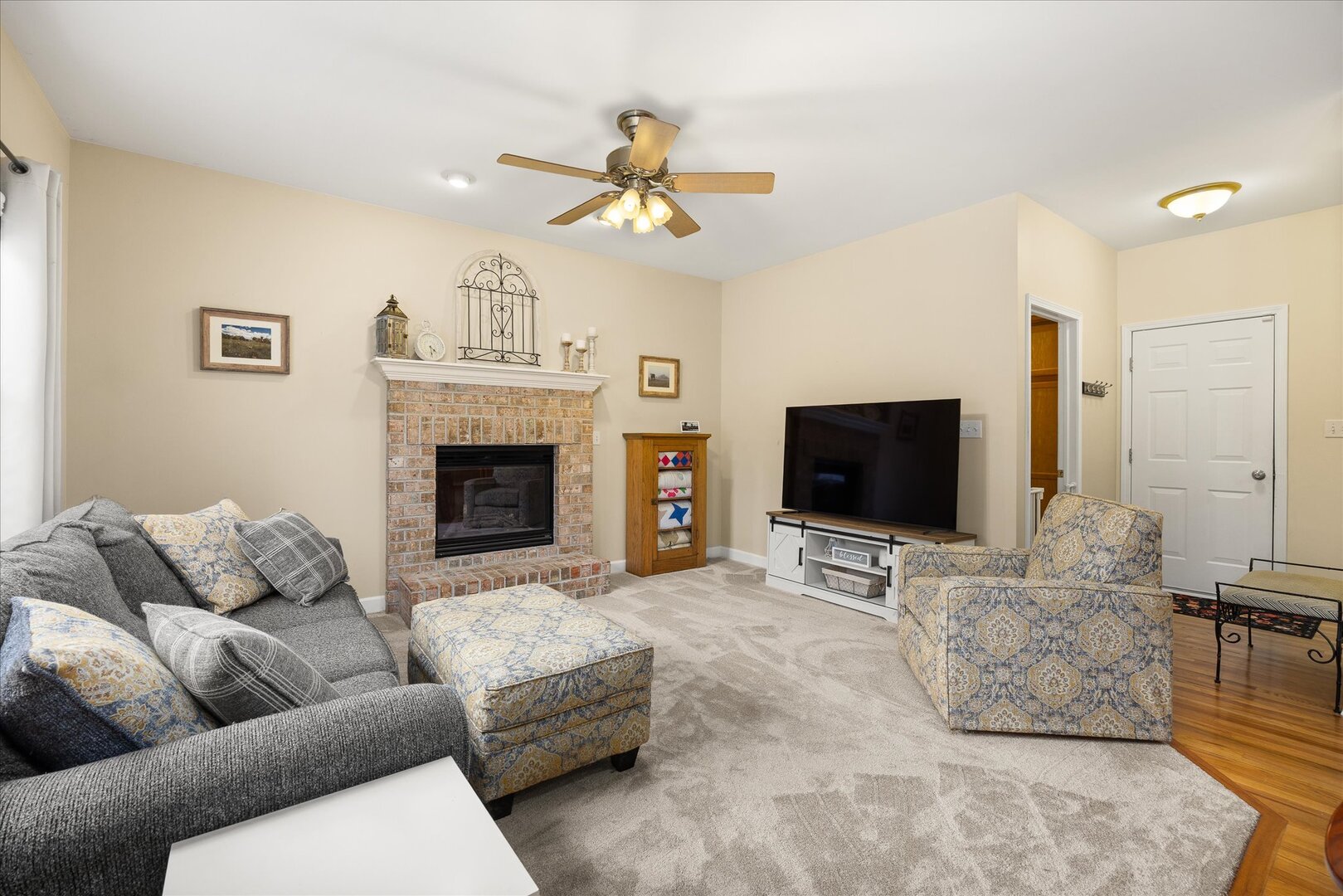1716 Kingtree Drive Property Photo 18