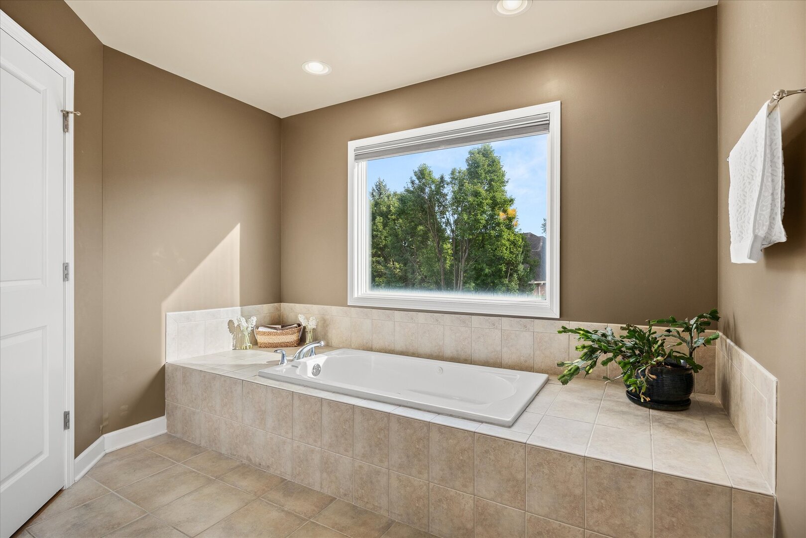1716 Kingtree Drive Property Photo 33