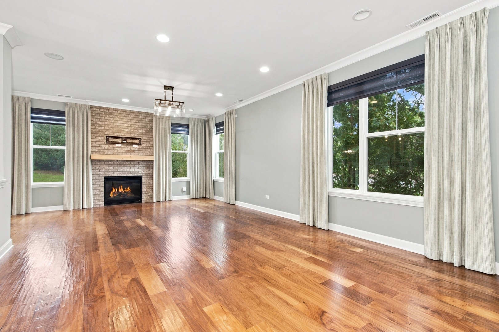 4118 Calder Lane Property Photo 4