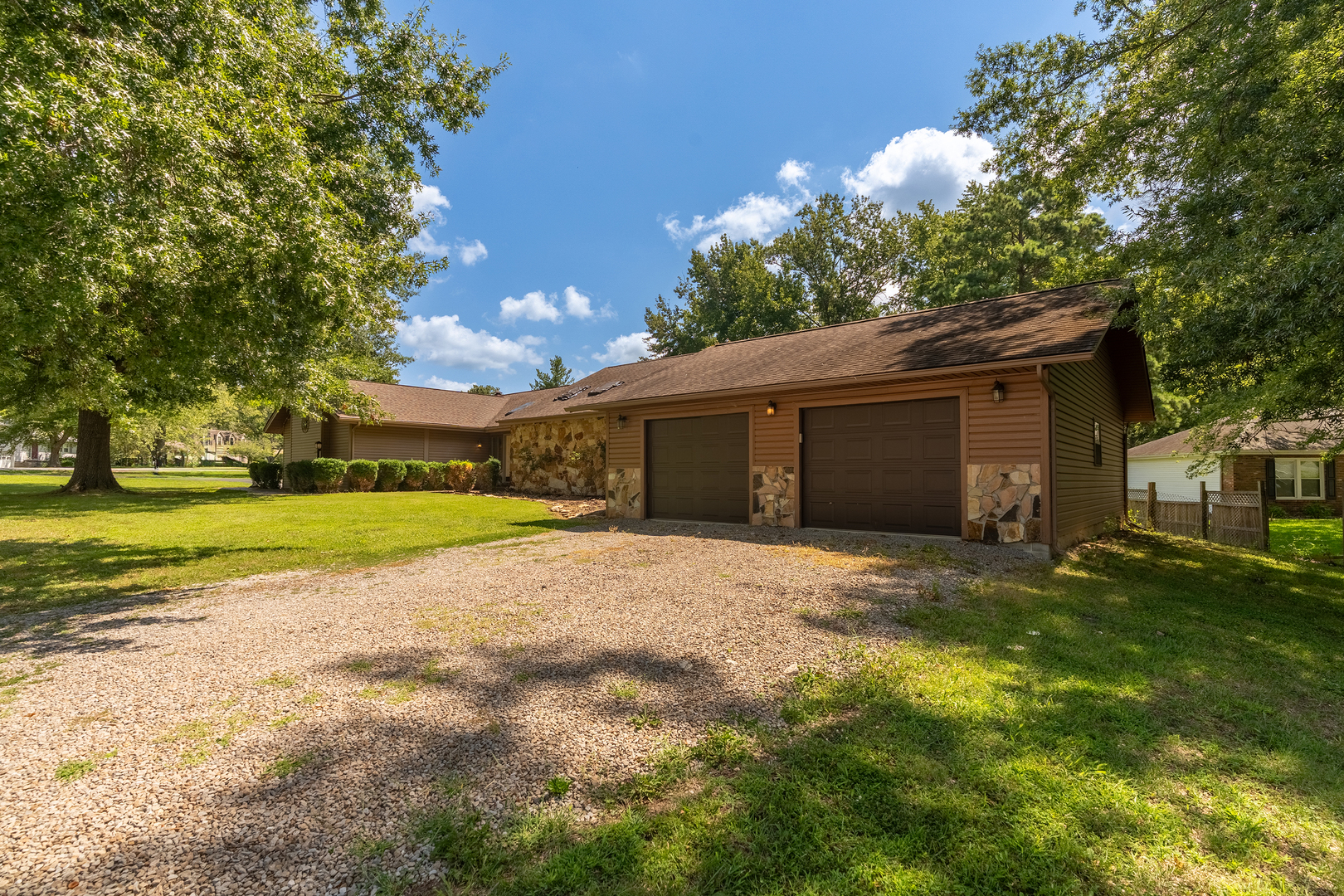 1109 Mockingbird Lane Property Photo 3