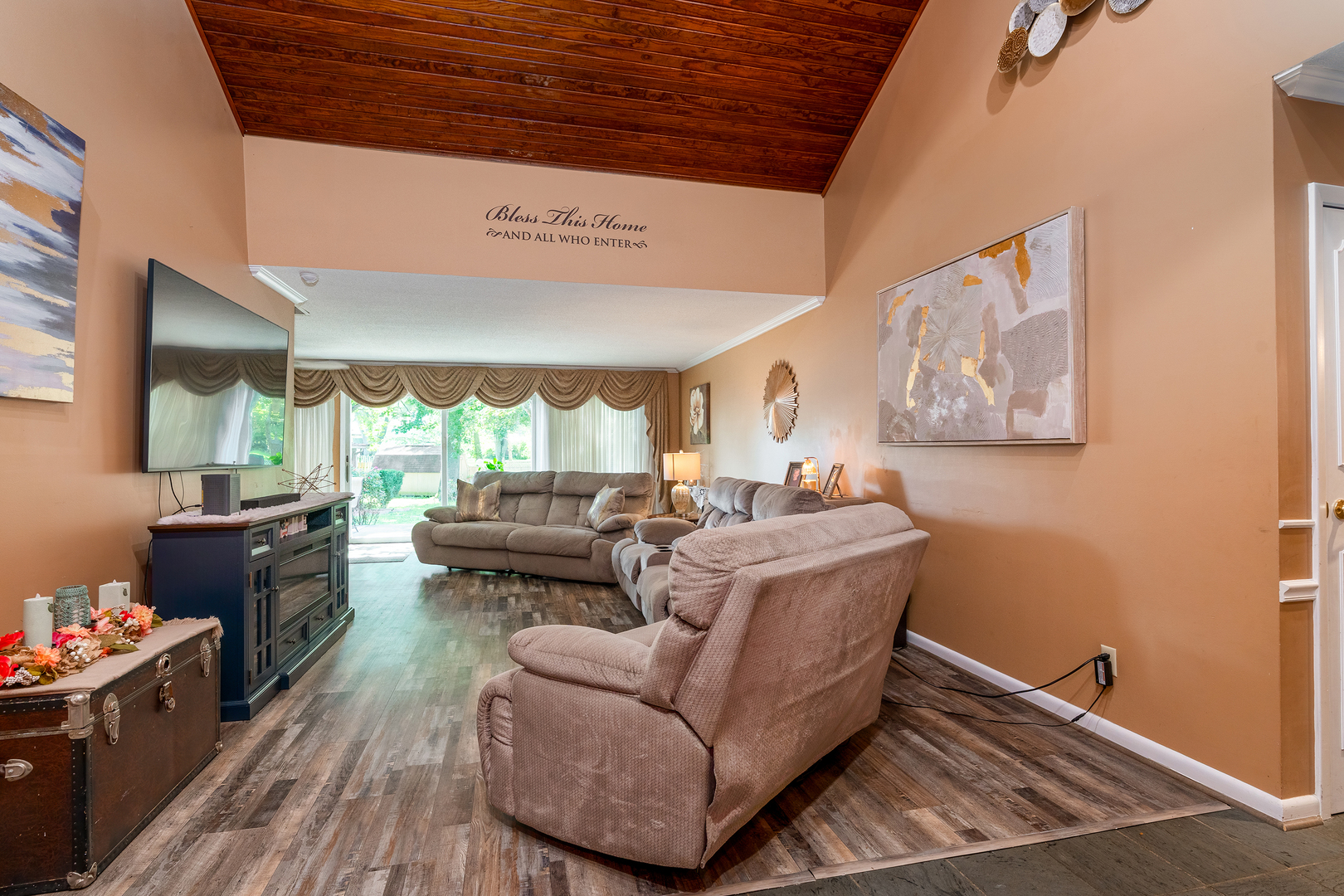 1109 Mockingbird Lane Property Photo 8