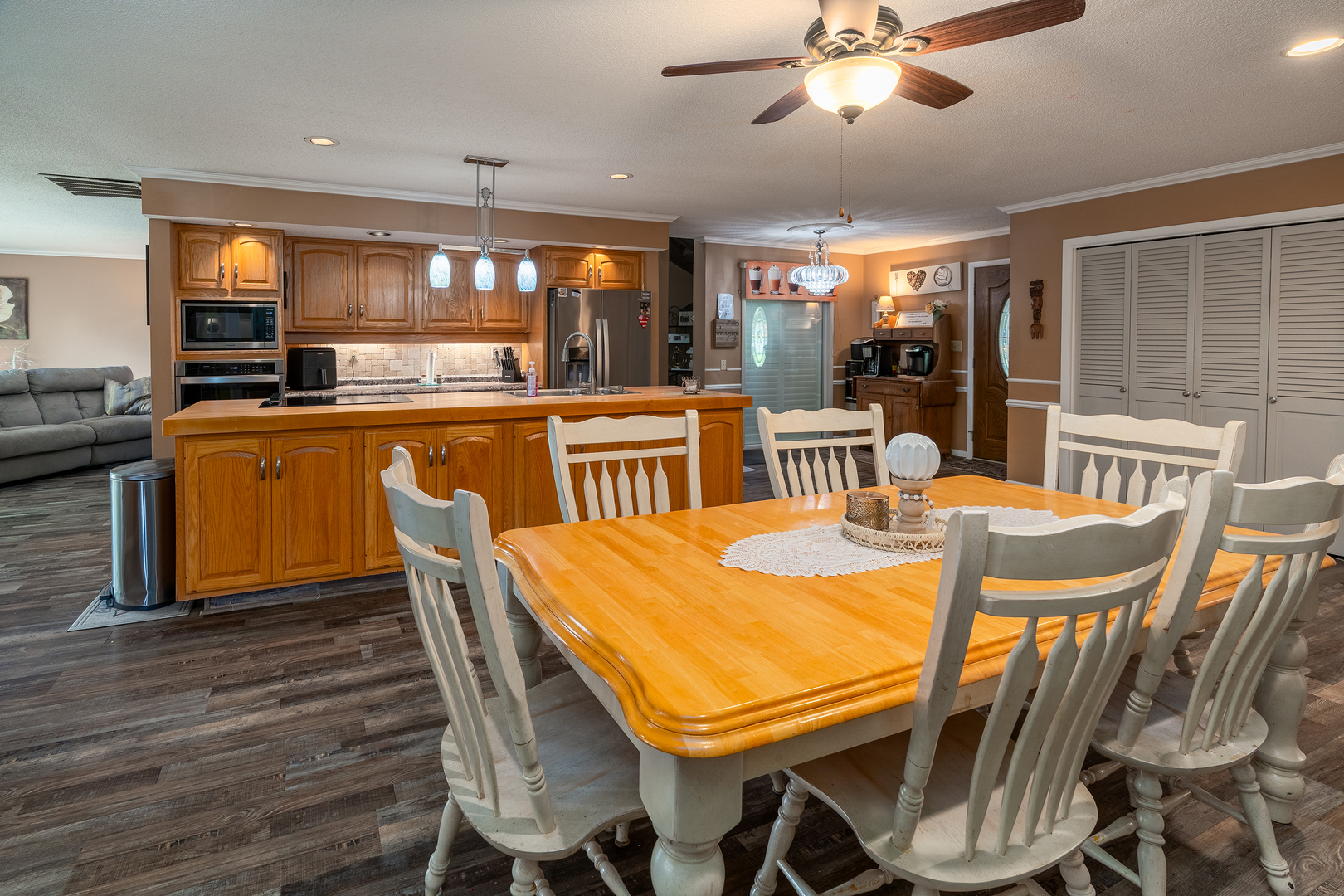 1109 Mockingbird Lane Property Photo 14
