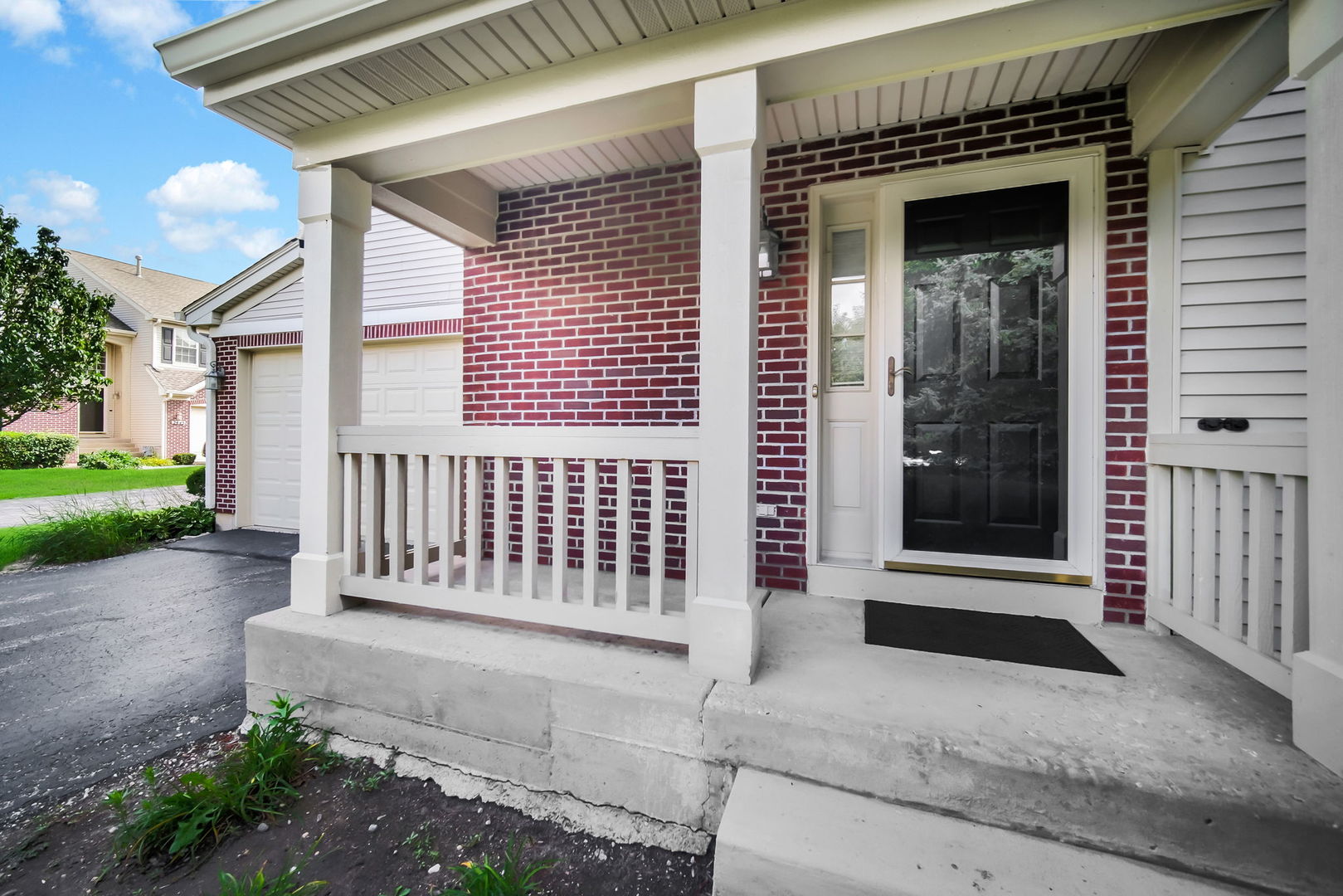 2451 Stonegate Road Property Photo 3