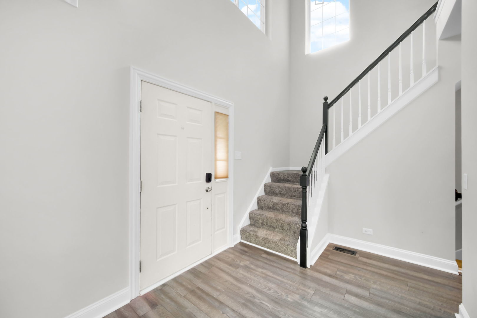 2451 Stonegate Road Property Photo 5