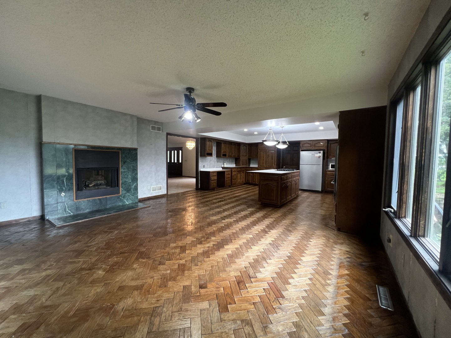 24535 W Woodridge Way Property Photo 20
