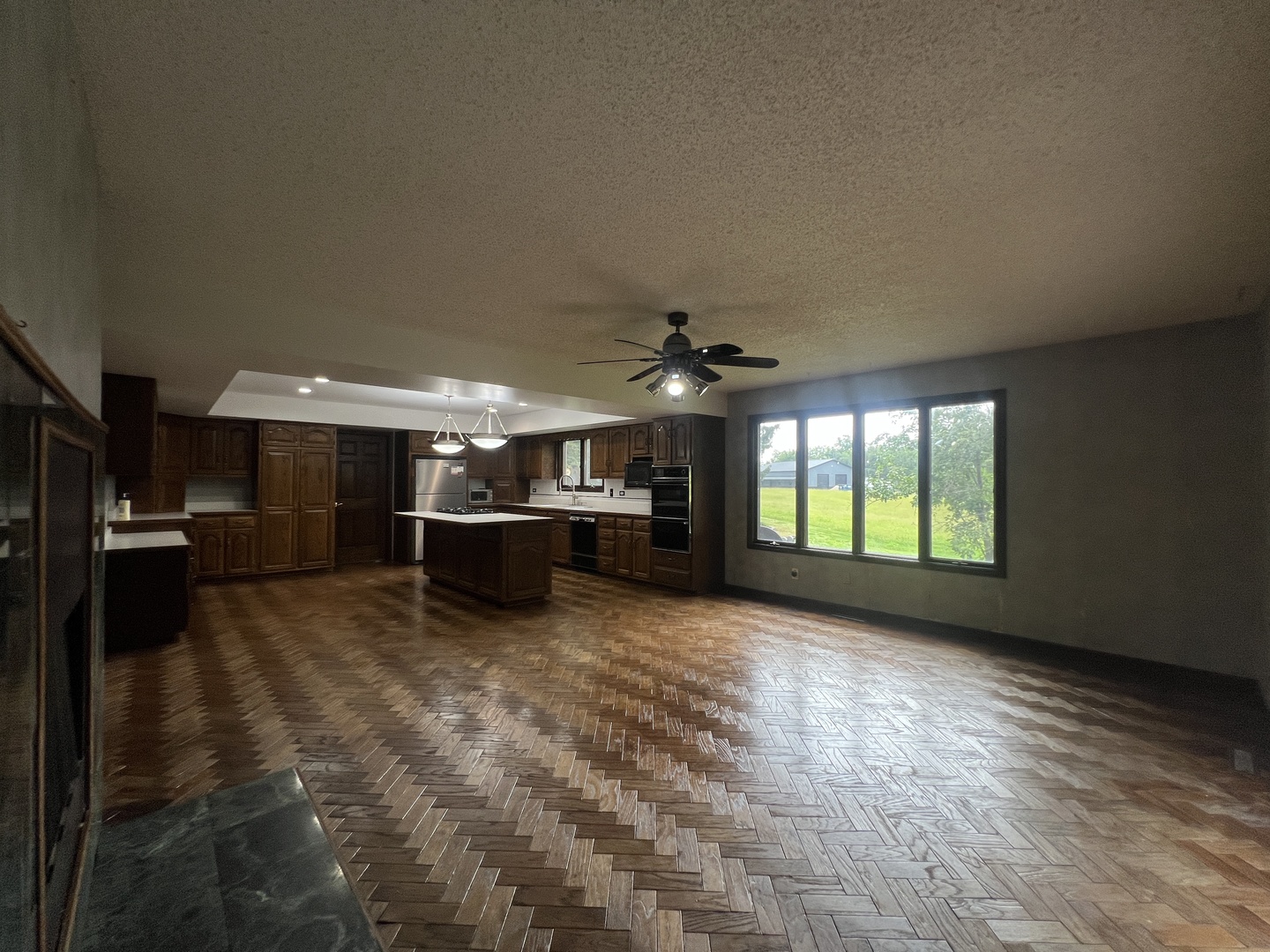 24535 W Woodridge Way Property Photo 21