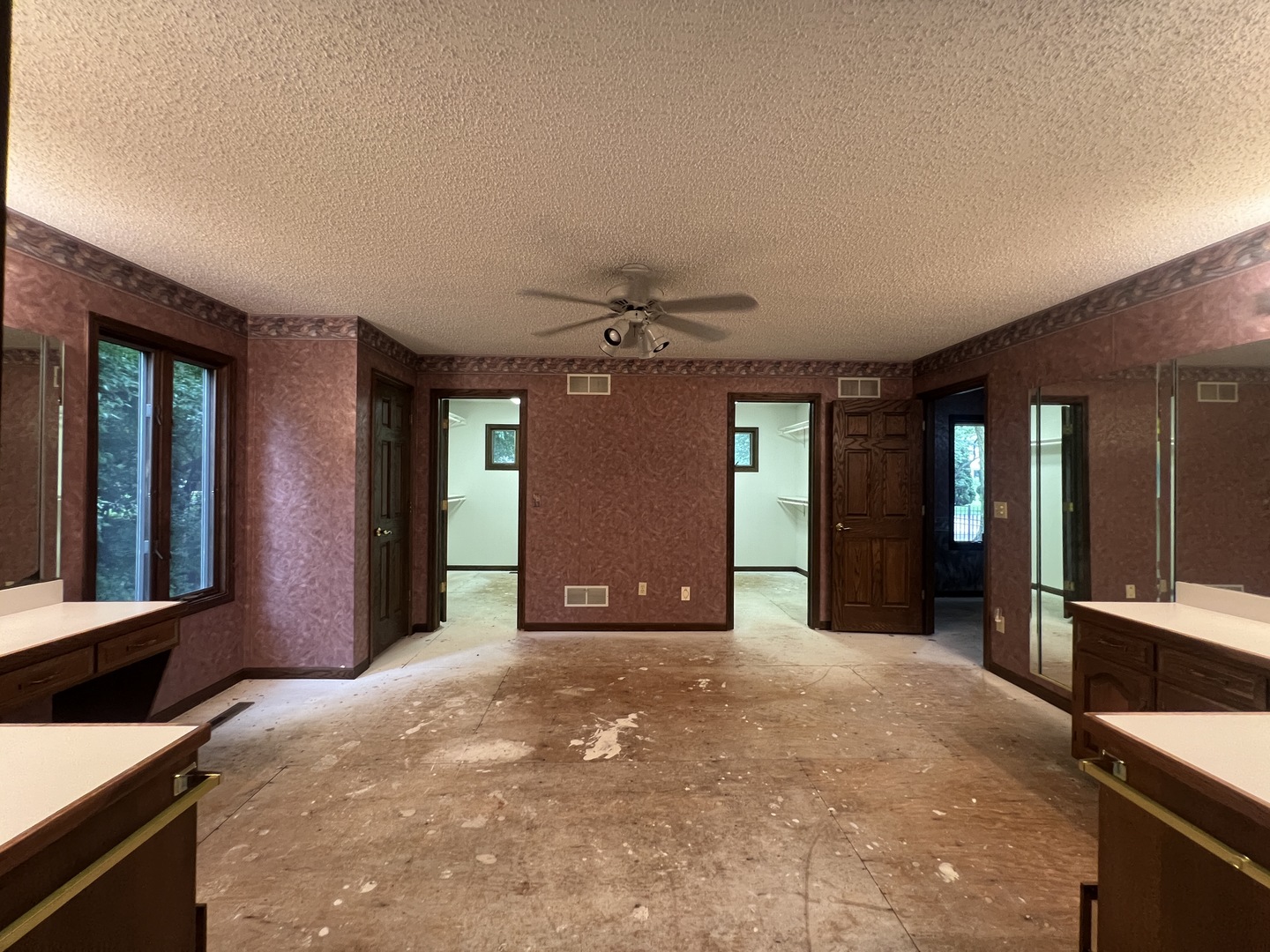 24535 W Woodridge Way Property Photo 25