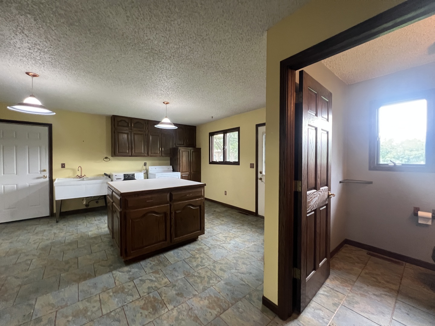 24535 W Woodridge Way Property Photo 33