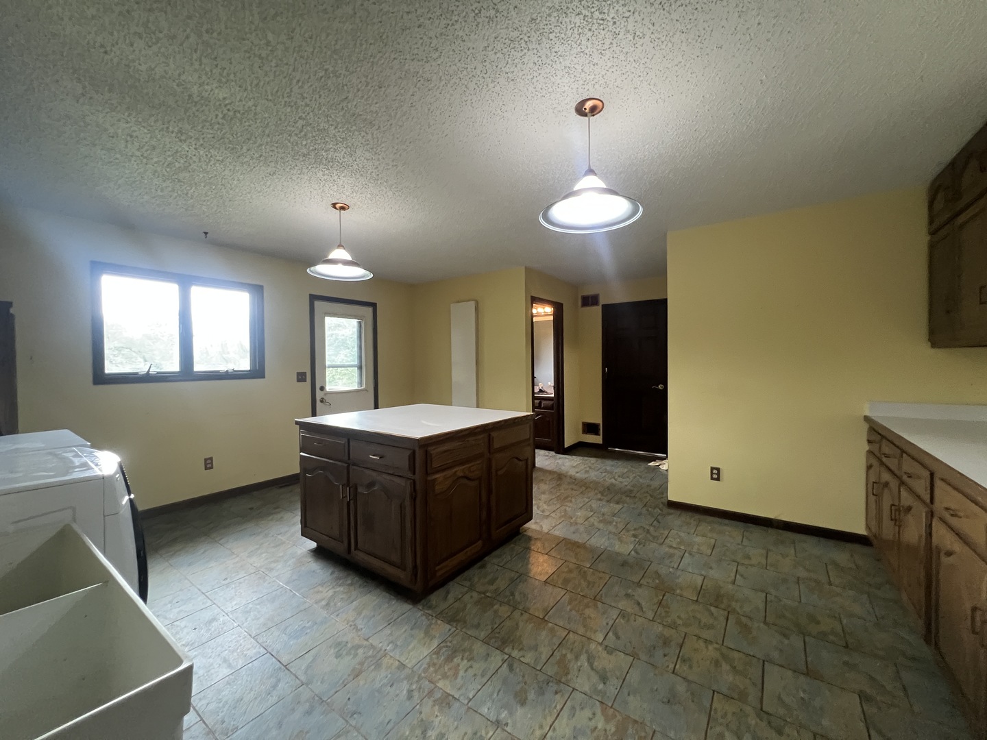 24535 W Woodridge Way Property Photo 34