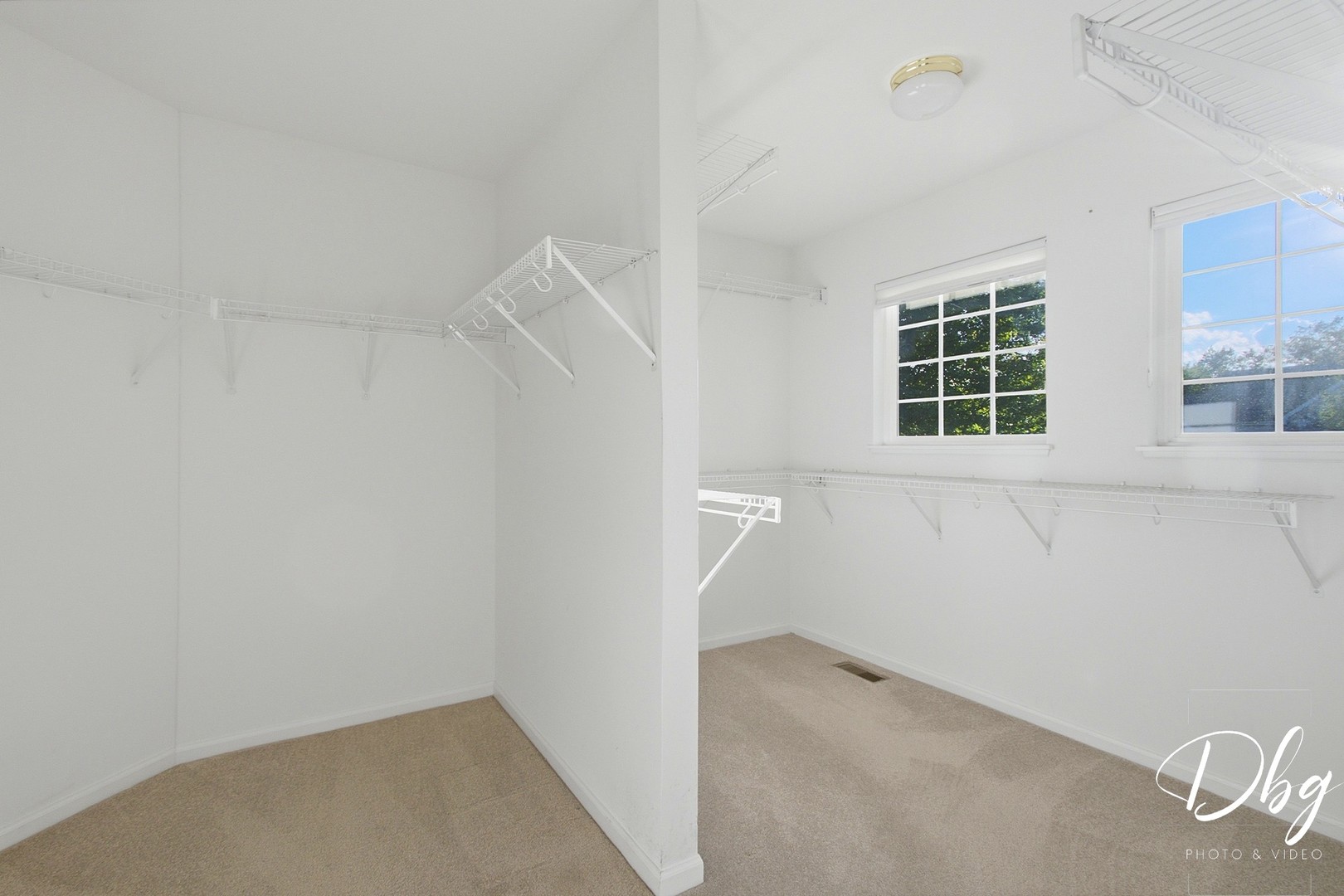 526 Middlebury Drive Property Photo 40