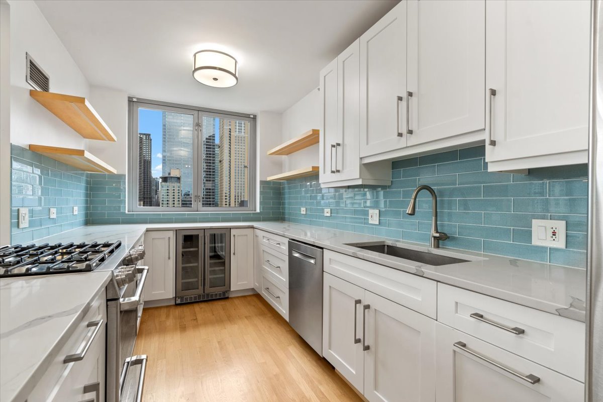 600 N Dearborn Street 1912 Property Photo 4