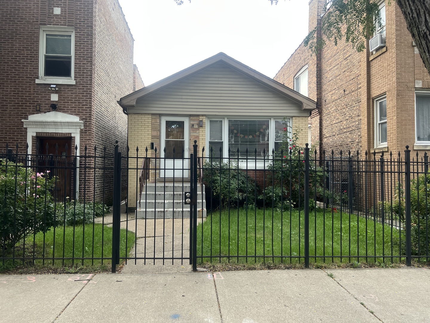 1504 N Kolin Avenue Property Photo 1