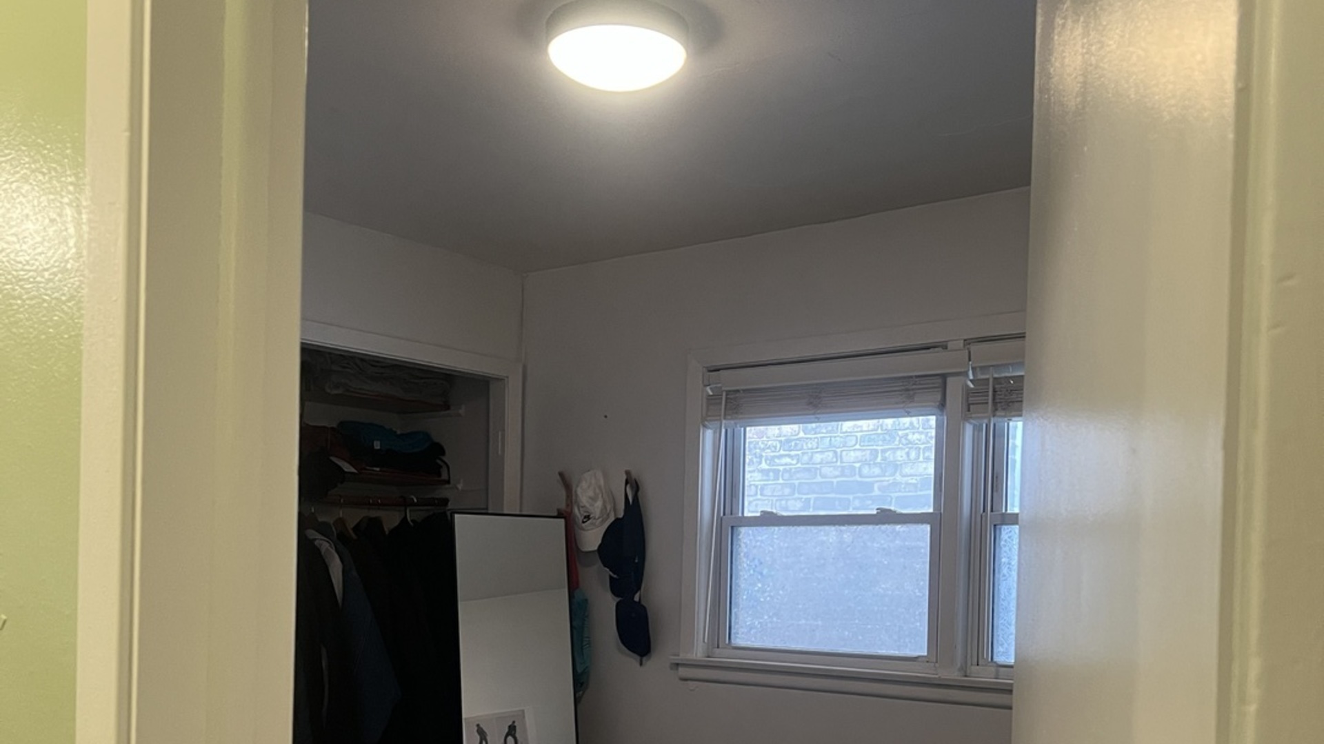 1504 N Kolin Avenue Property Photo 8