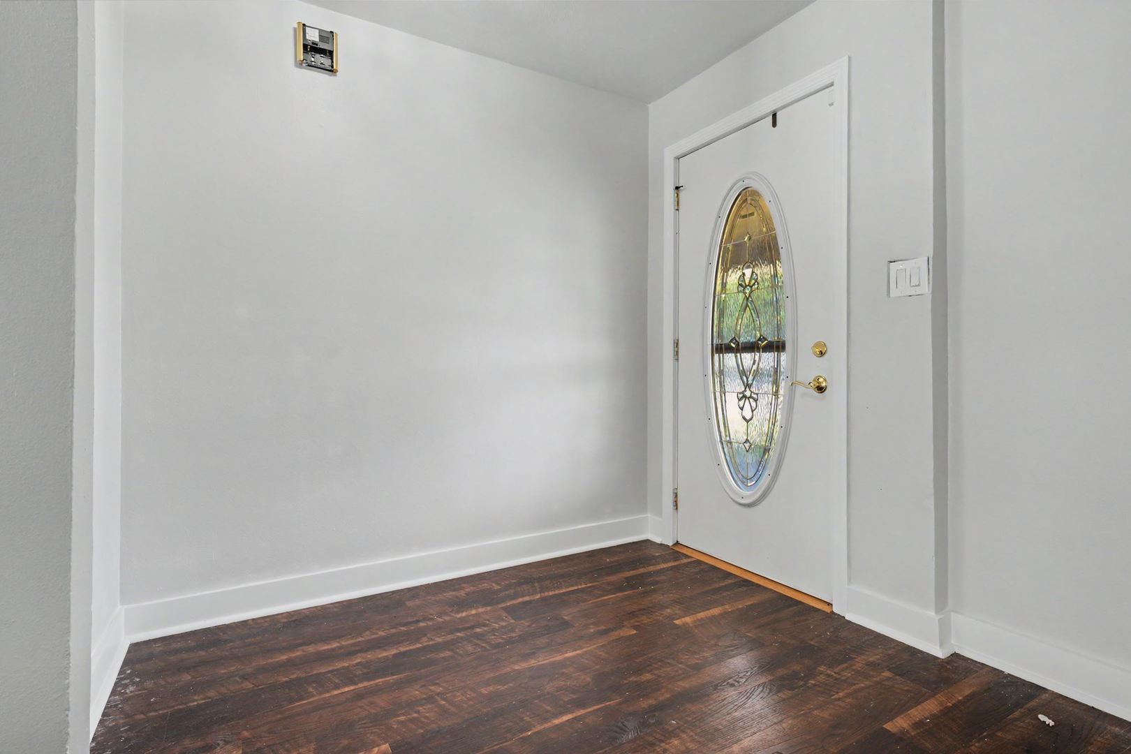 558 10th Street Property Photo 4