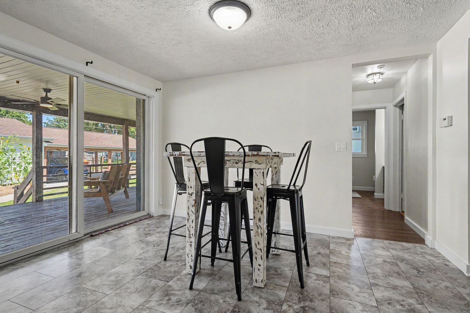 558 10th Street Property Photo 14