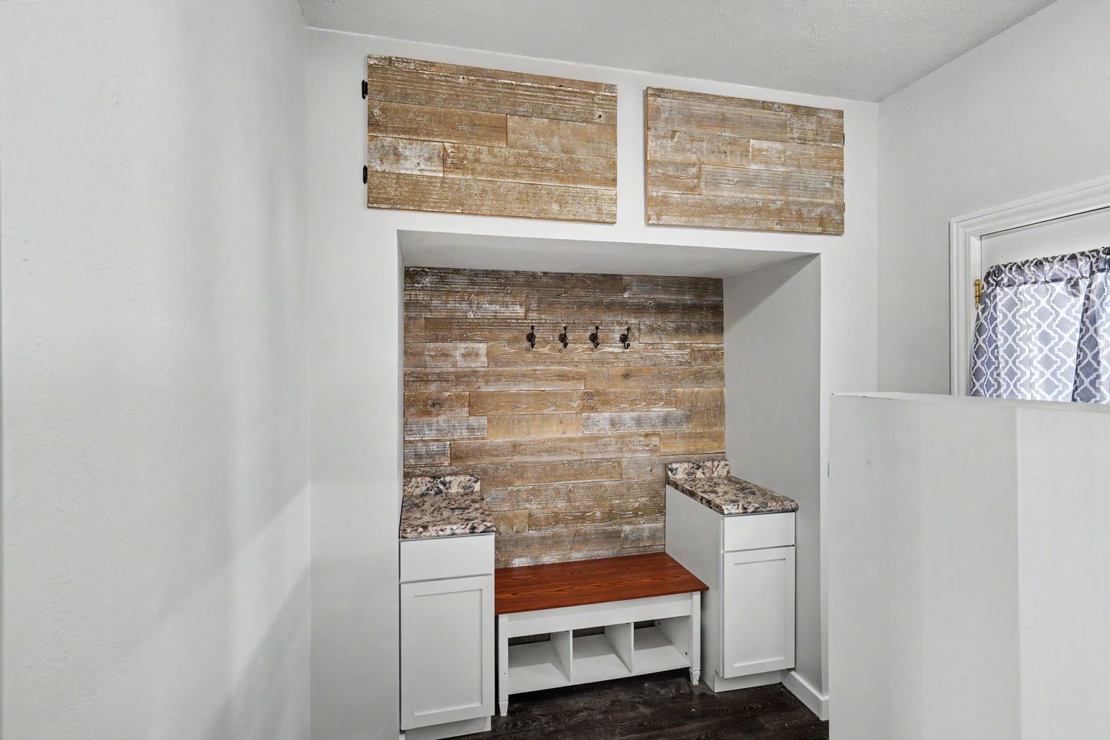 558 10th Street Property Photo 20