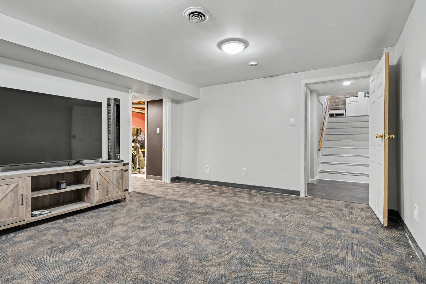 558 10th Street Property Photo 22