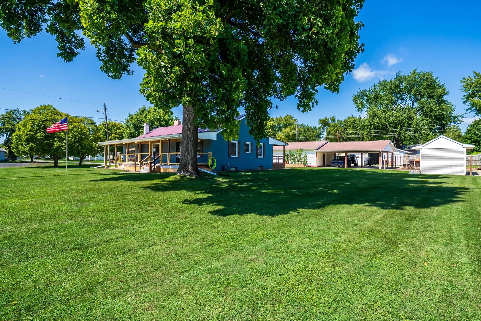 558 10th Street Property Photo 28