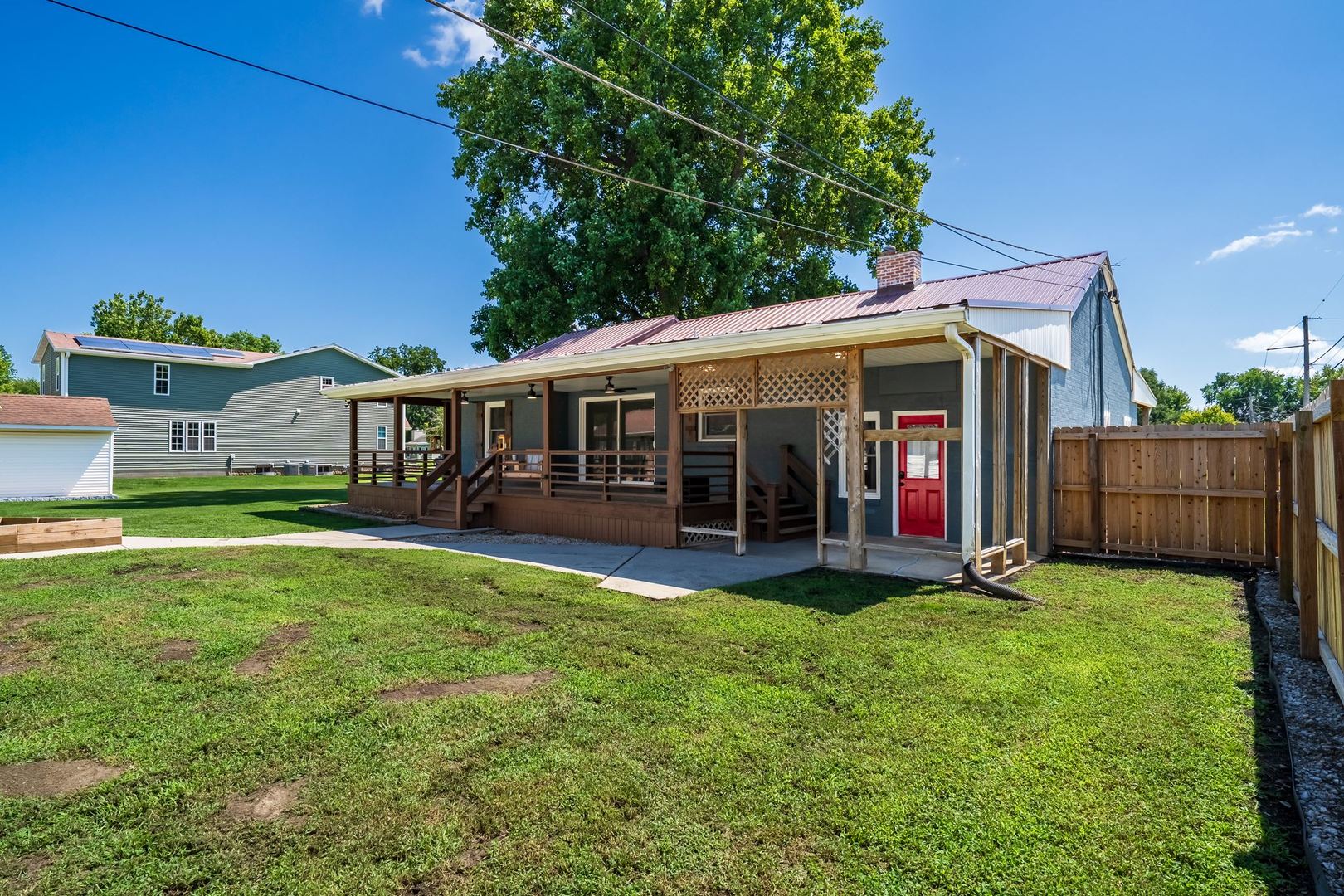 558 10th Street Property Photo 33