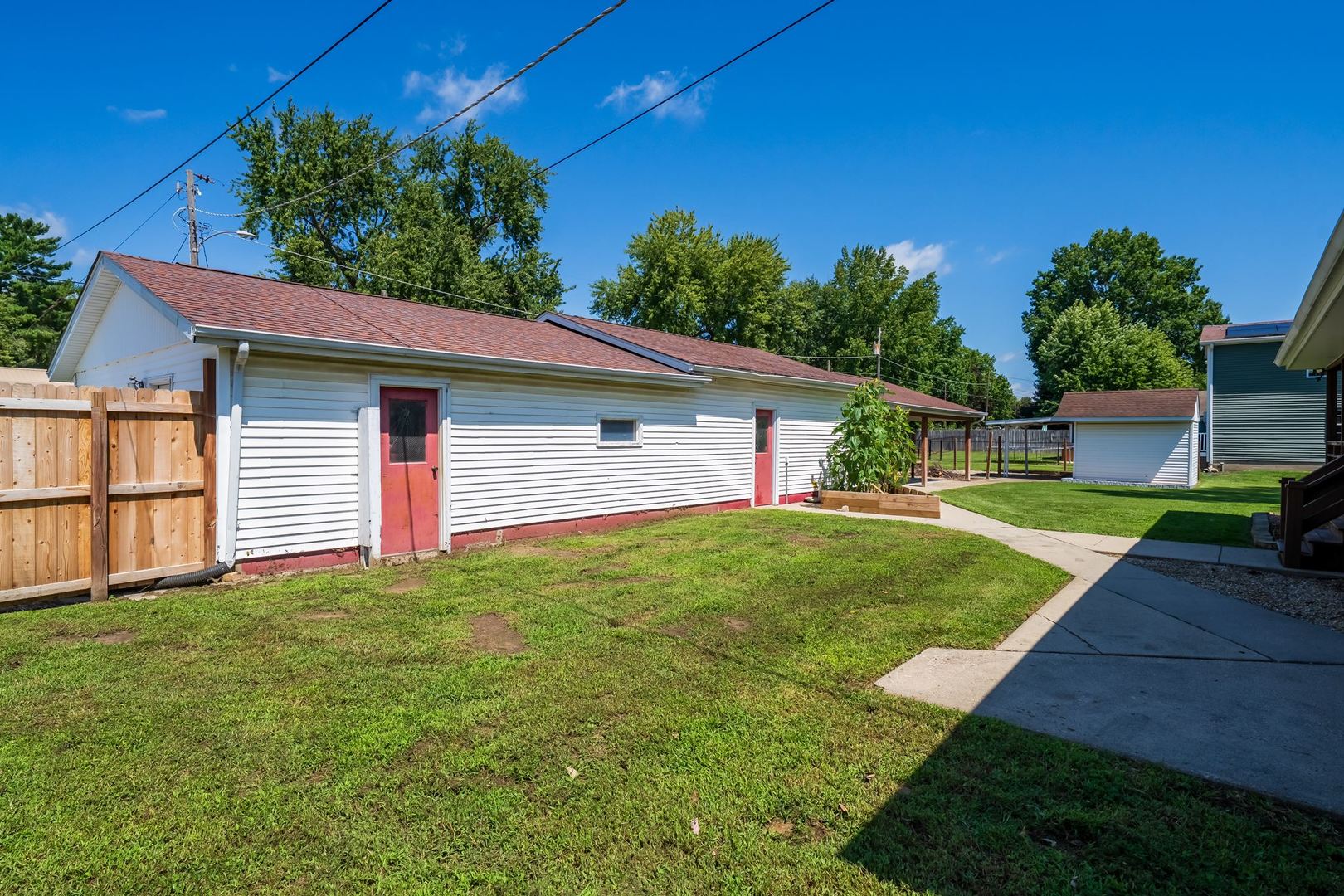 558 10th Street Property Photo 34