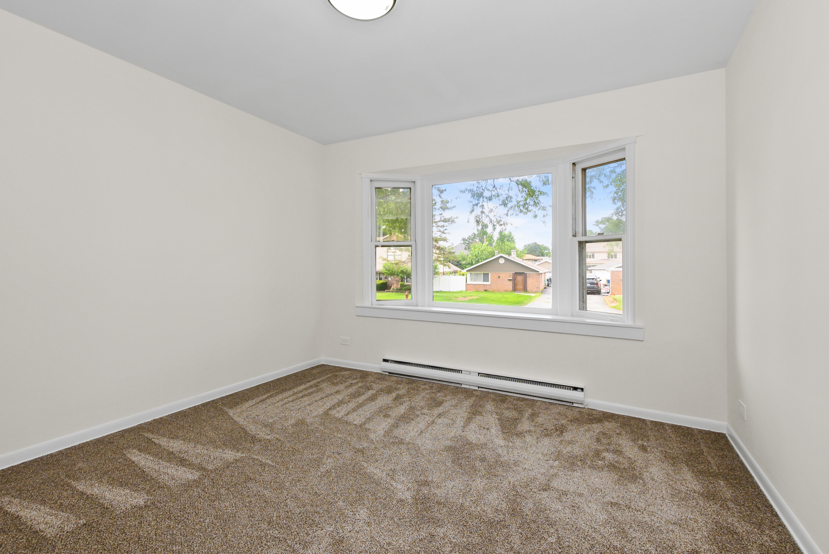 4915 Spring Road Property Photo 12