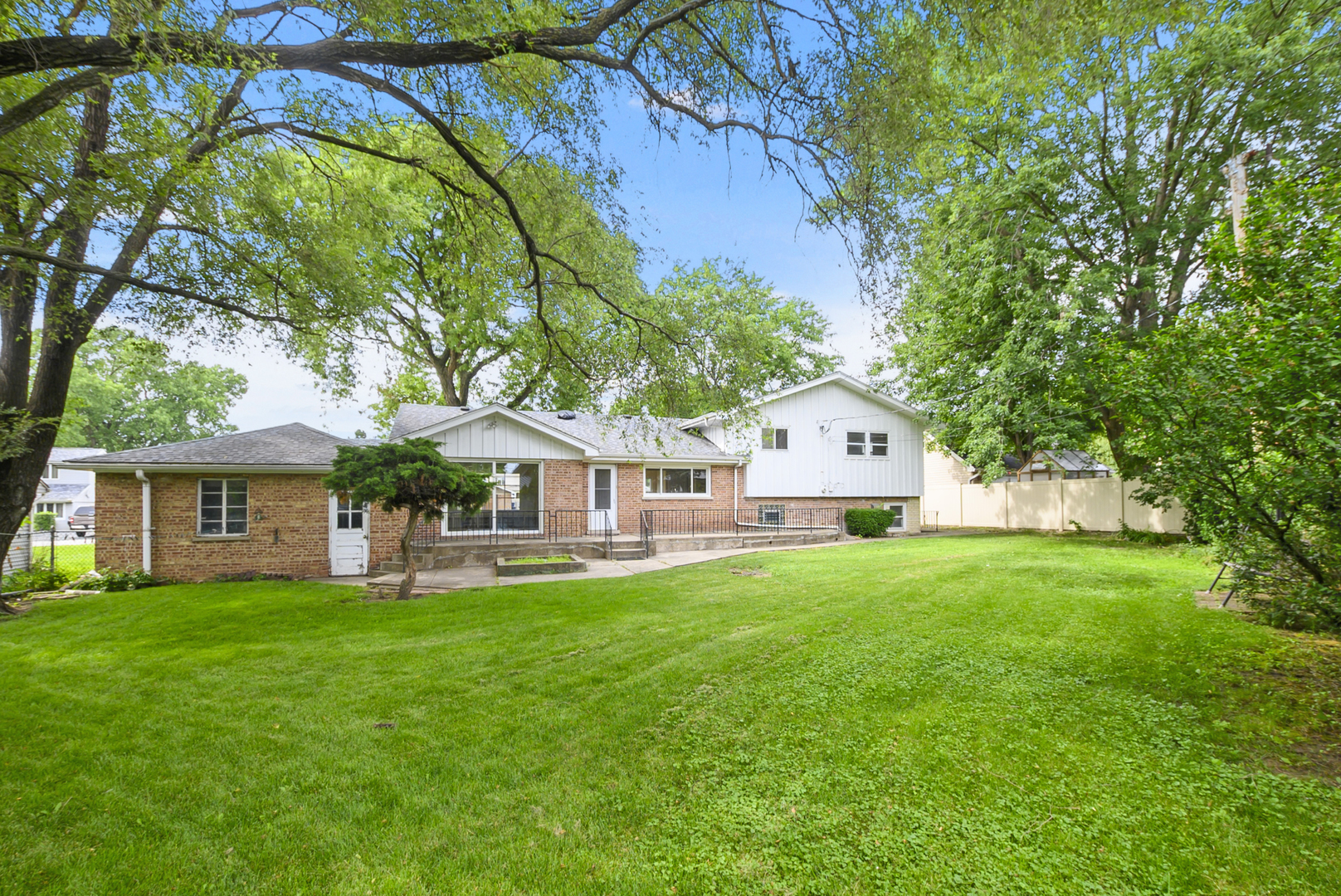 4915 Spring Road Property Photo 17