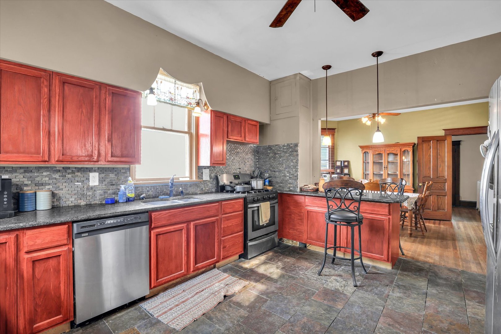 213 N Hunt Street Property Photo 16