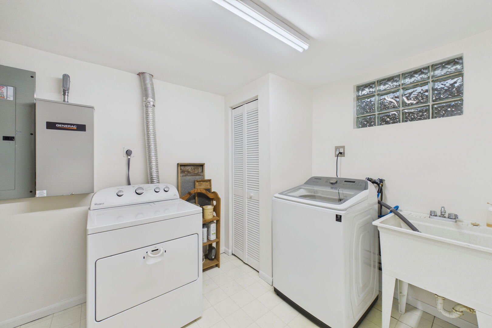 24740 W Miller Road Property Photo 27