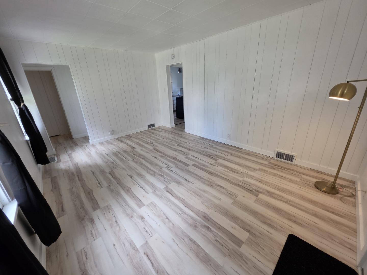 907 Retz Drive Property Photo 12