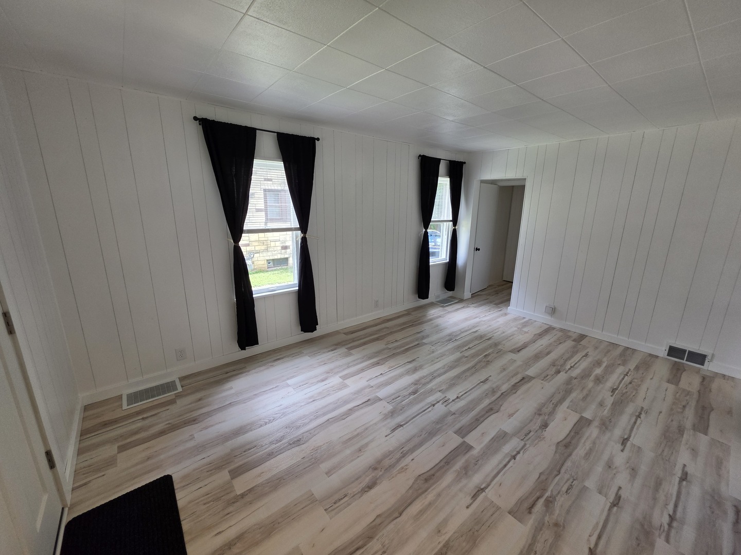 907 Retz Drive Property Photo 16