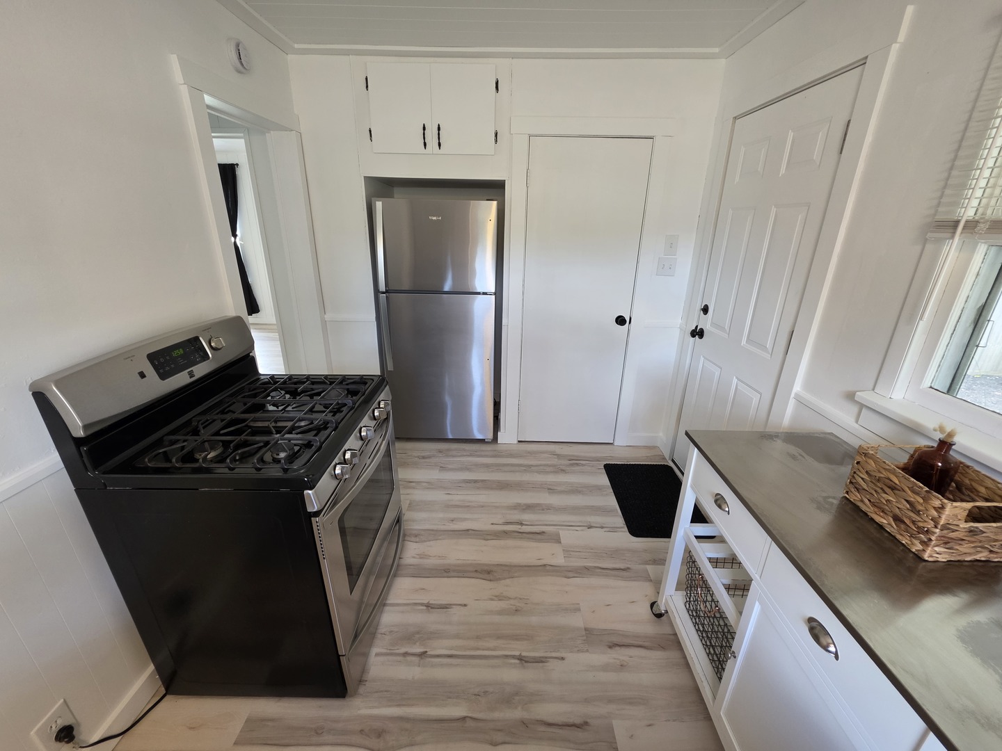 907 Retz Drive Property Photo 20