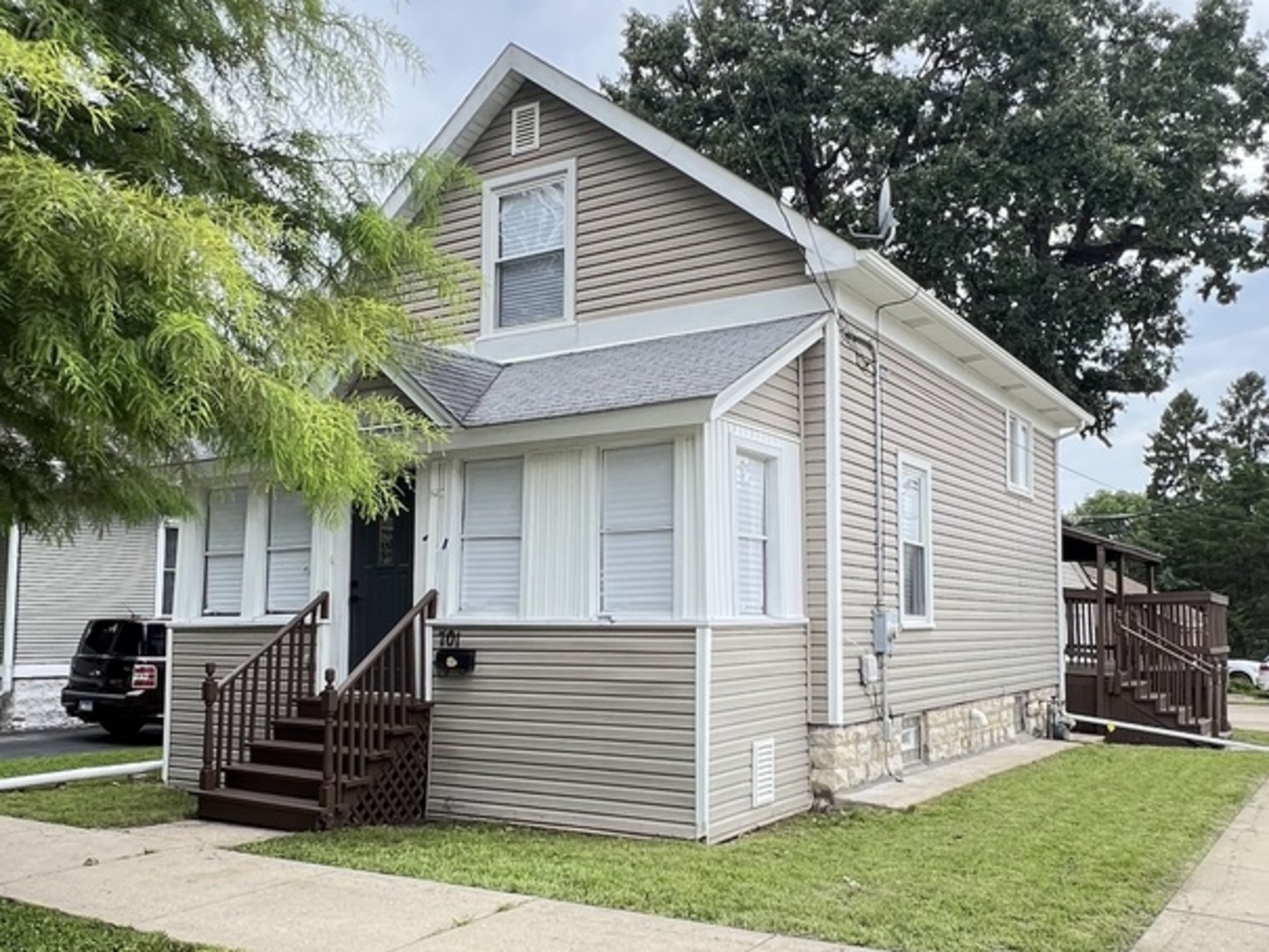 701 Hamilton Avenue Property Photo 1