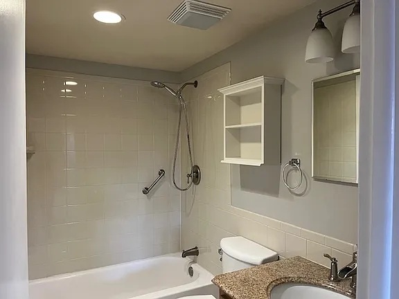 1125 Royal Saint George Drive 102 Property Photo 7
