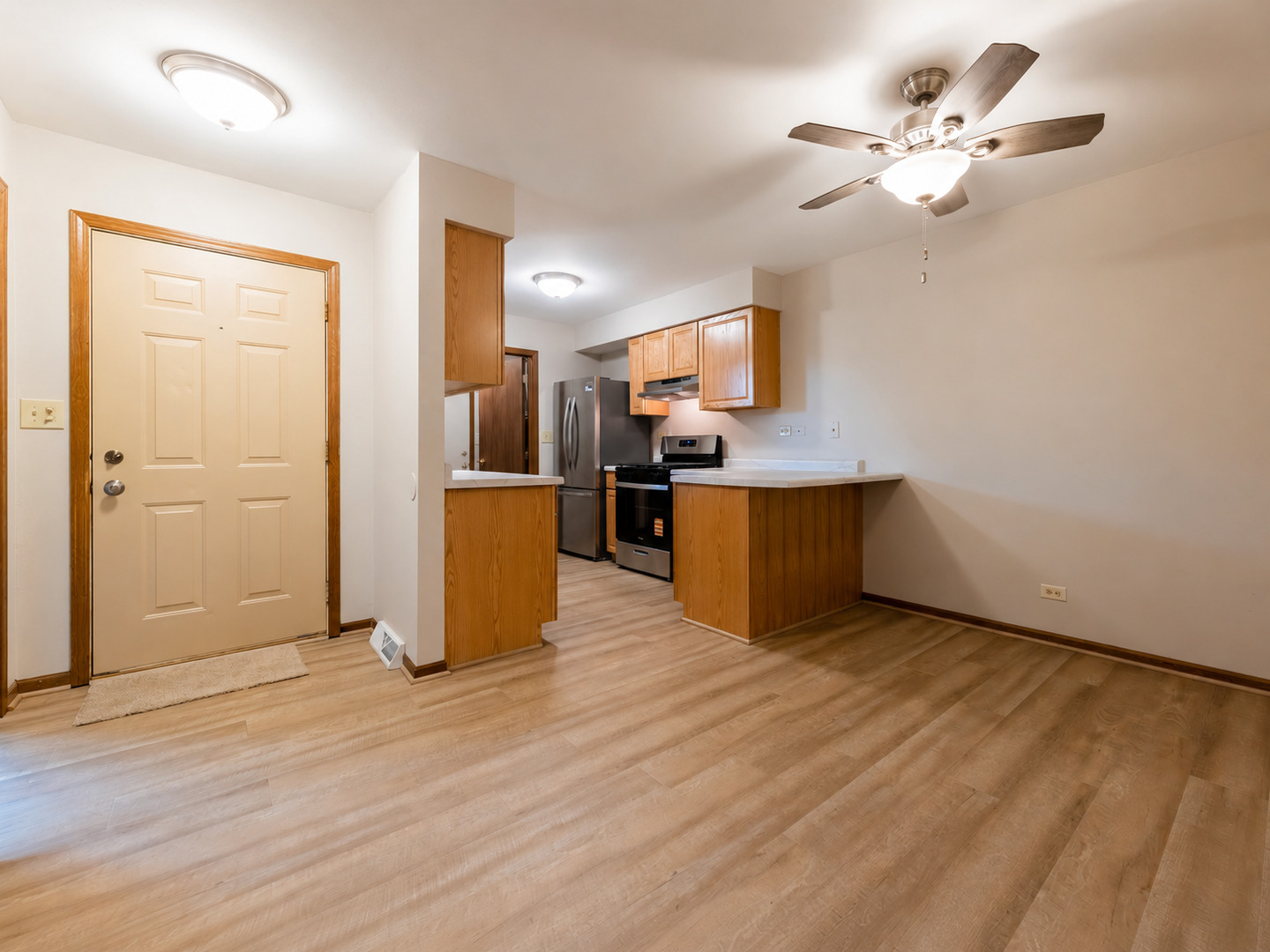 2516 Red Oak Trail Property Photo 6