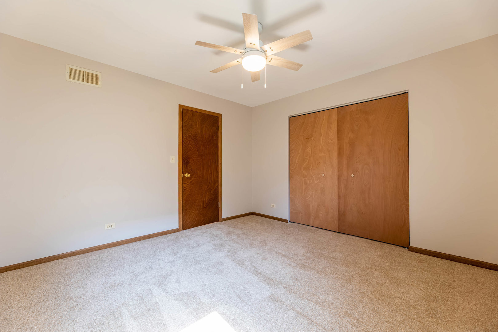 2516 Red Oak Trail Property Photo 11